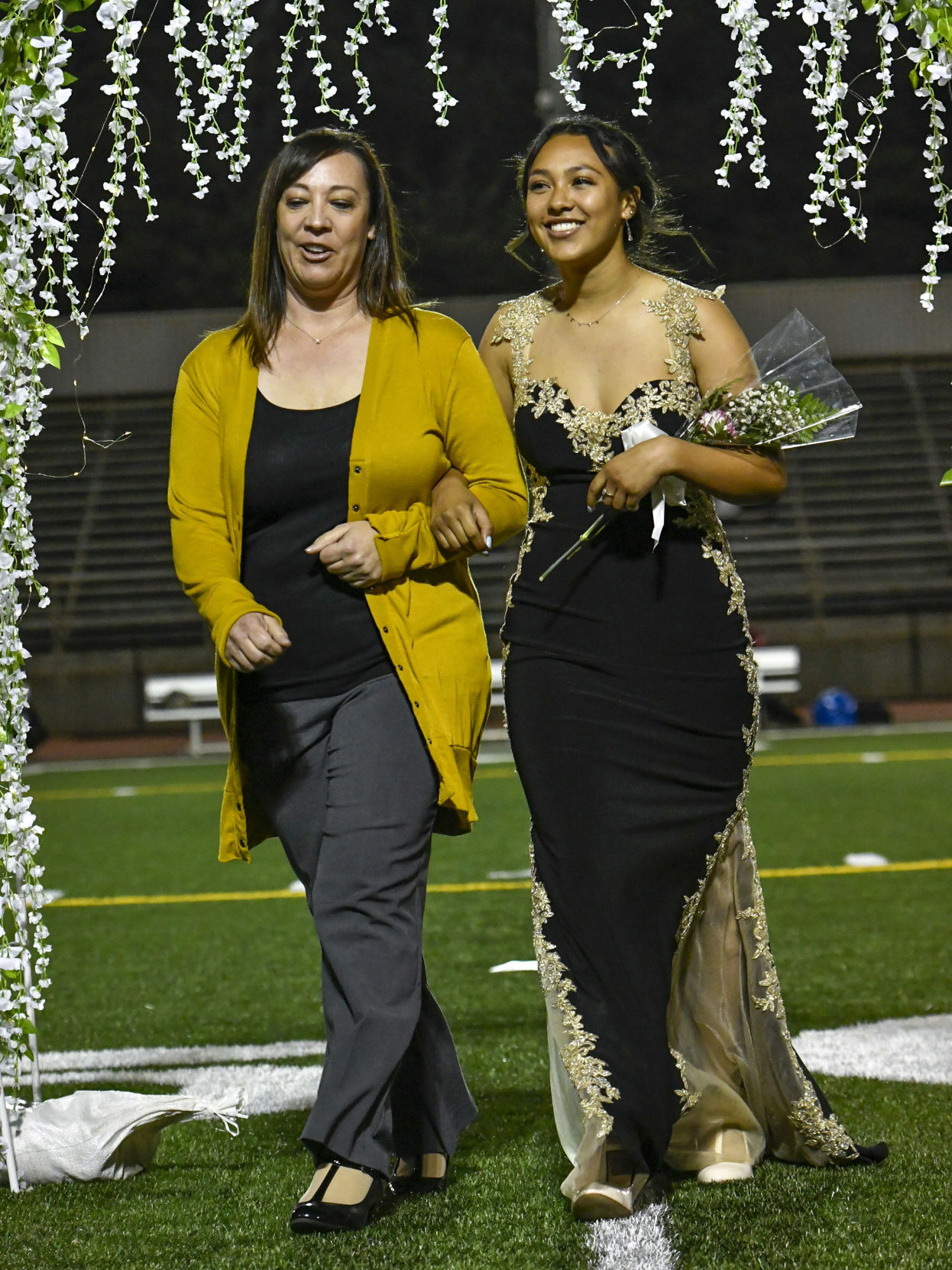 101521 Cabrillo homecoming 17.JPG